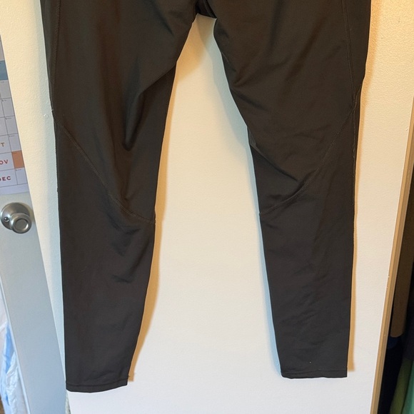 Women's Gray High-Waisted Leggings - Picture 4 of 4